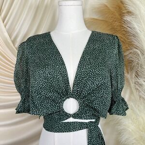 J.O.A. Ariel Green Polka Dot Cropped Women's Wrap Top V Neckline Size Medium NEW